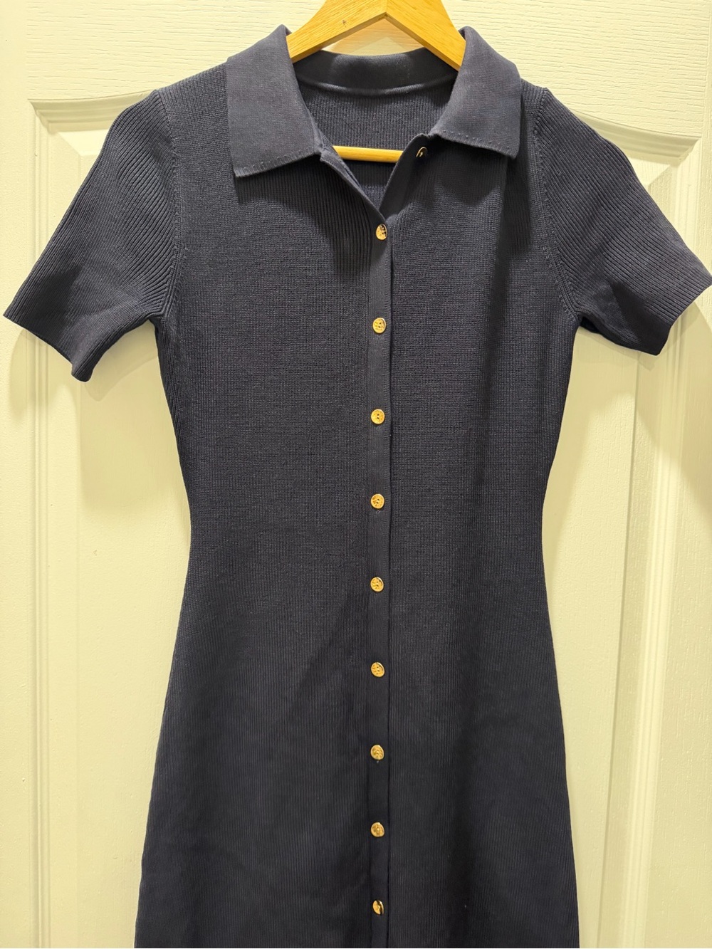 Metal Button Collar Midi Dress in Premium Fabric (NAVY)
SPU: OA260413046 - Picture 10 of 10